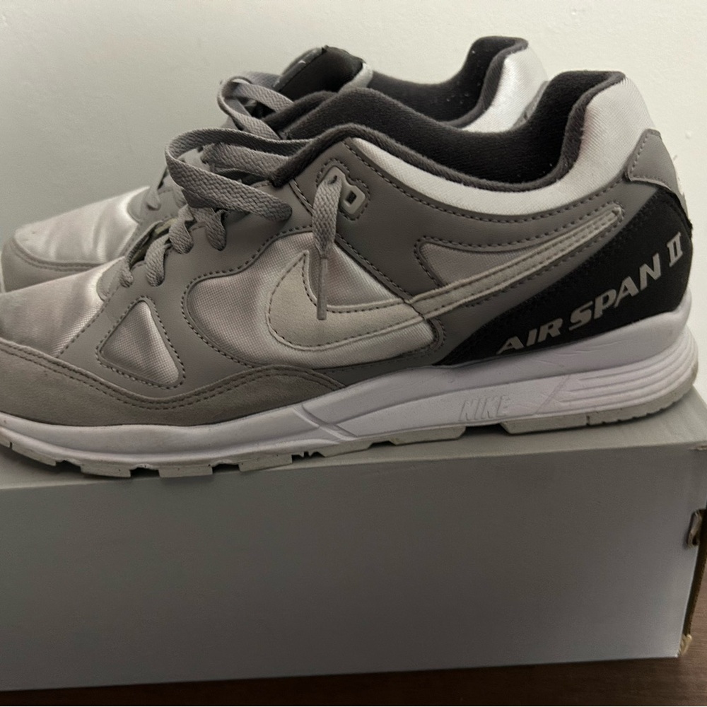 Nike Air Span II Gray and Black Sneakers